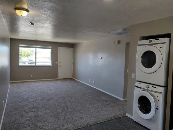 7143 S 2700 W APT 15, West Jordan, UT 84084