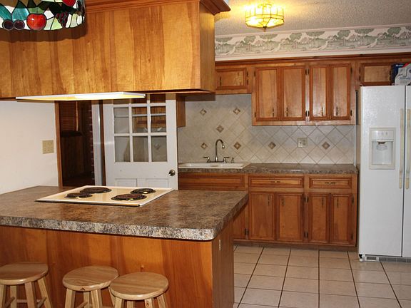 5th image of 4418 White Oak Ln