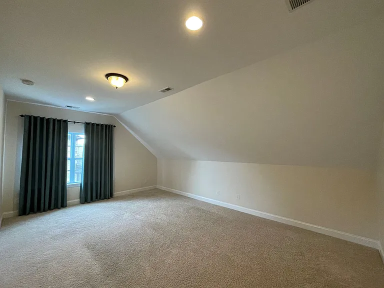 1223 Oleander Ln — Photo 15