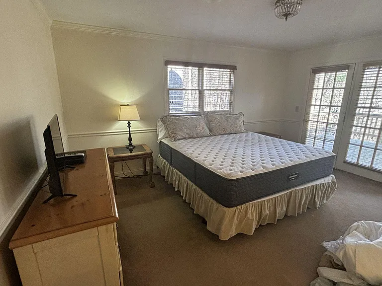 560 Chalet Village Ln #560 — Photo 9