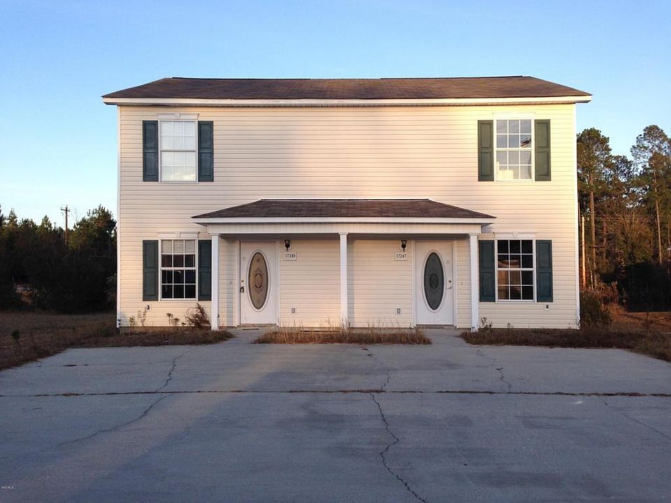 1st image of 17247 Avondale Cir
