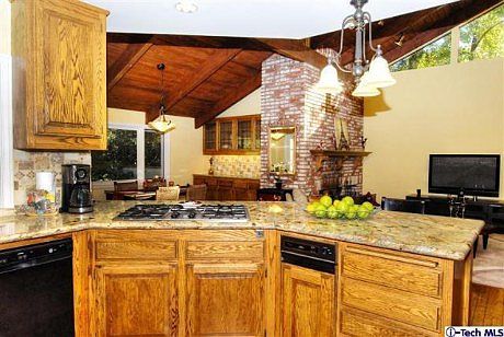 5th image of 5454 La Forest Dr