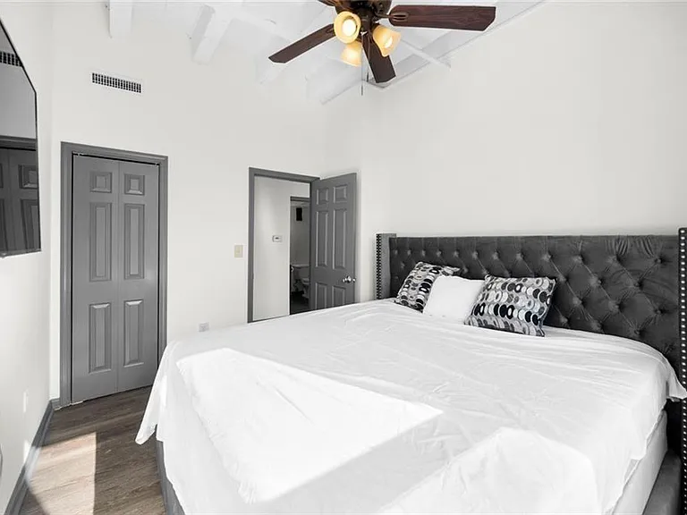 32 Peachtree St NW #508 — Photo 17