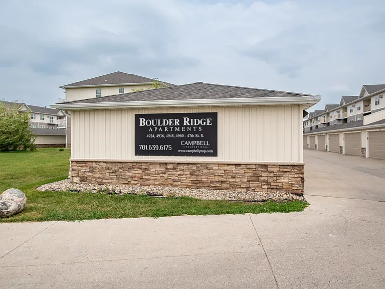 Boulder Ridge Apartment Building