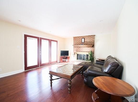 5th image of 5131 Bridgeside Dr