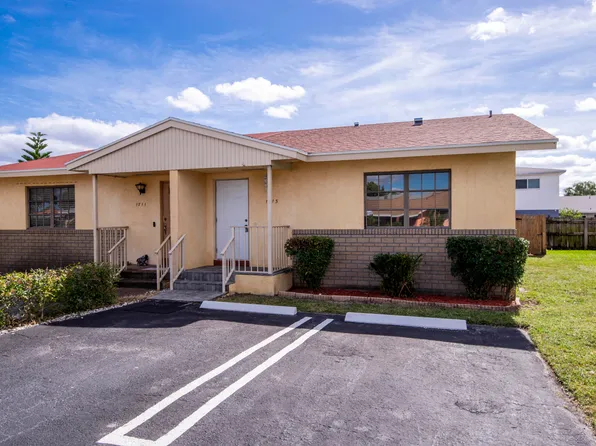 1713 Barton Court, Lake Worth Beach, FL 33460