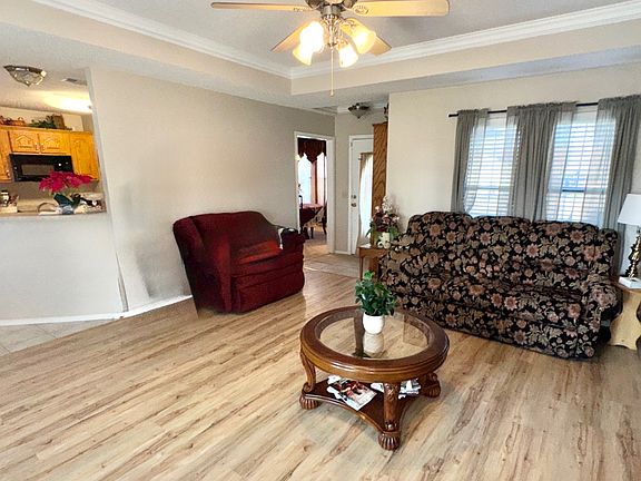 3rd image of 2108 Hummingbird Ln