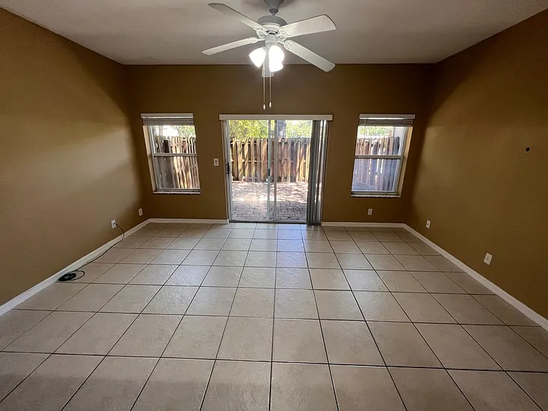 3361 NW 29th Ct — Photo 7