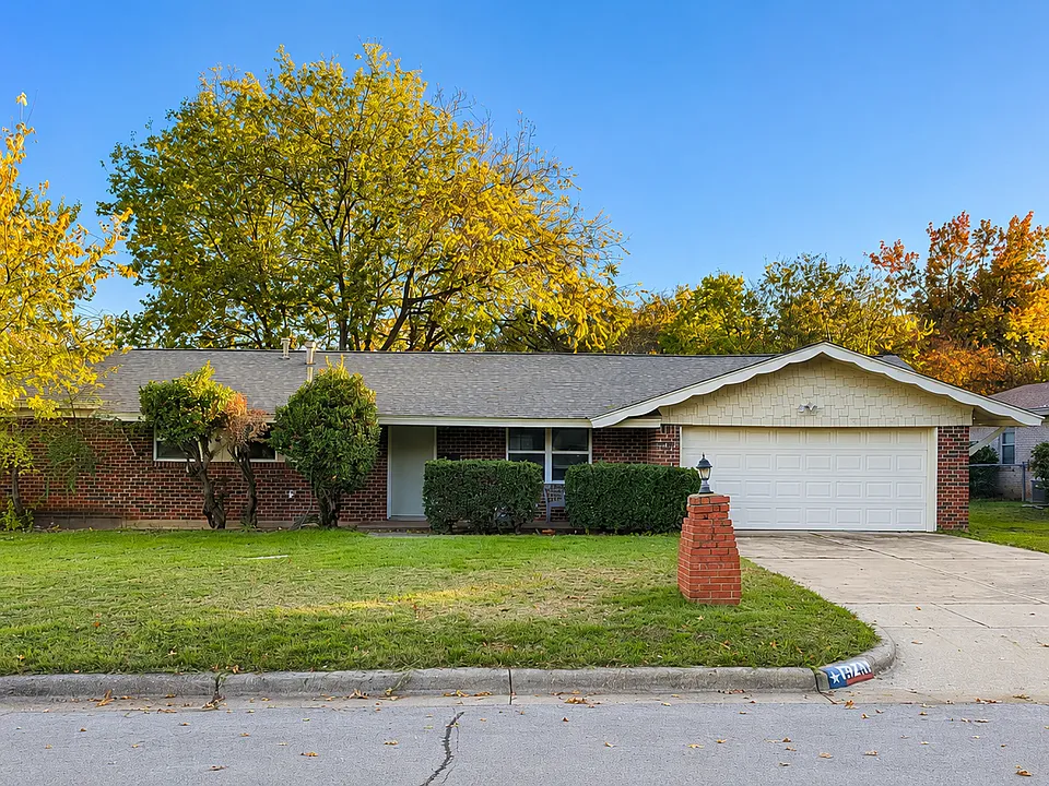 6744 Oliver Dr