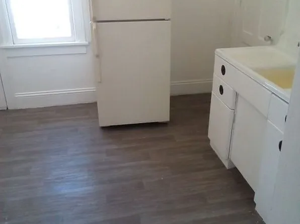 2815 N 51st St, Milwaukee, WI