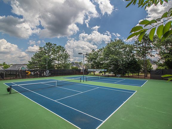 Neighborhood tennis courts