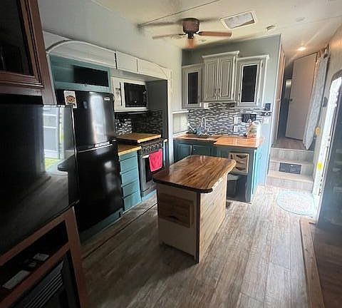 5th image of 218 Lawrence Reid Rd