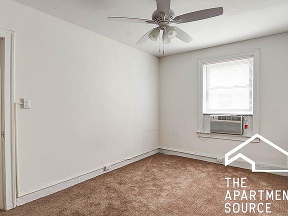 5th image of 2758 N Pine Grove Ave #907