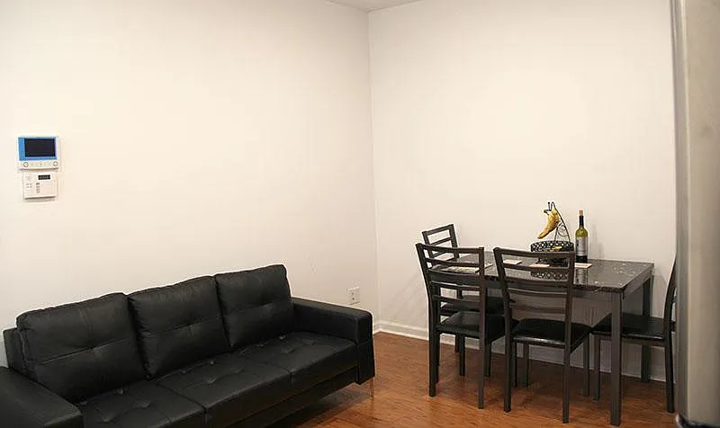 3607 Spring Garden St — Photo 3