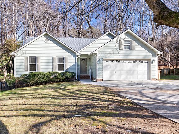 2nd image of 224 Amberglow Pl