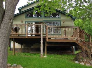 10293 Cedarcrest Rd, Whitmore Lake, MI 48189