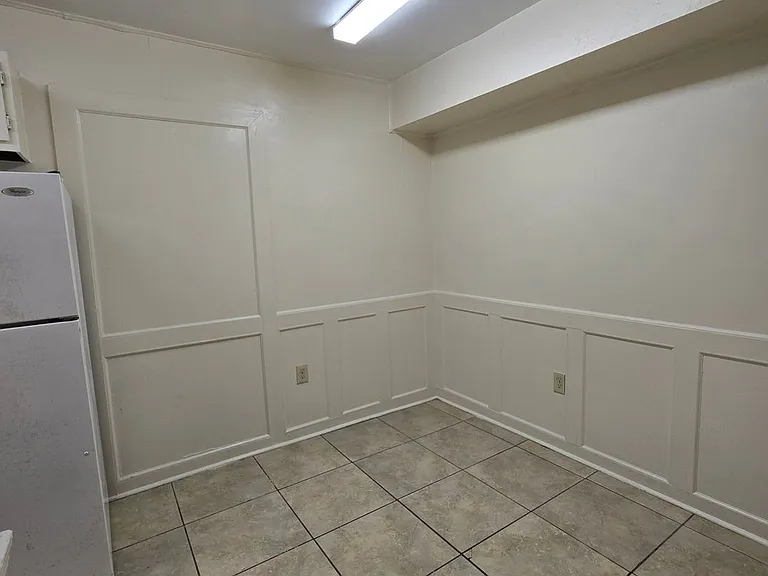 8556 Leake Ave #A-D — Photo 11