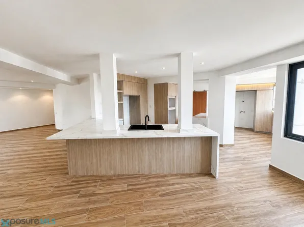 54 Calle Las Palmeras #401, San Juan, PR 00901