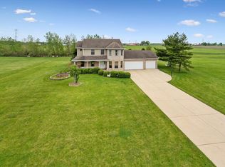 1059 Country Ct, Crete, IL 60417