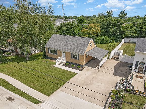2nd image of 74 Miriam Dr