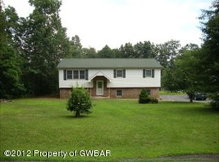 72 Dogwood Rd, Drums, PA 18222