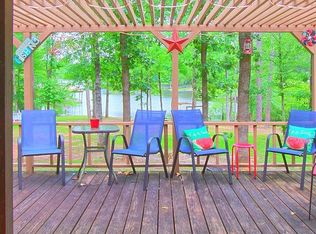 141 Laramore Ln, Hemphill, TX 75948