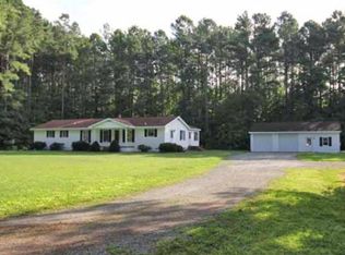 2808 Ridge Rd, Cobbs Creek, VA 23035
