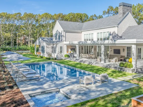 56 Barnes Ave, East Hampton, NY 11937