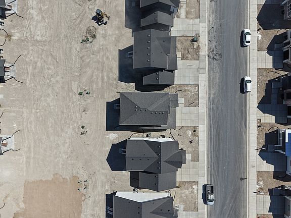 4th image of 2942 N Devon Dr #249