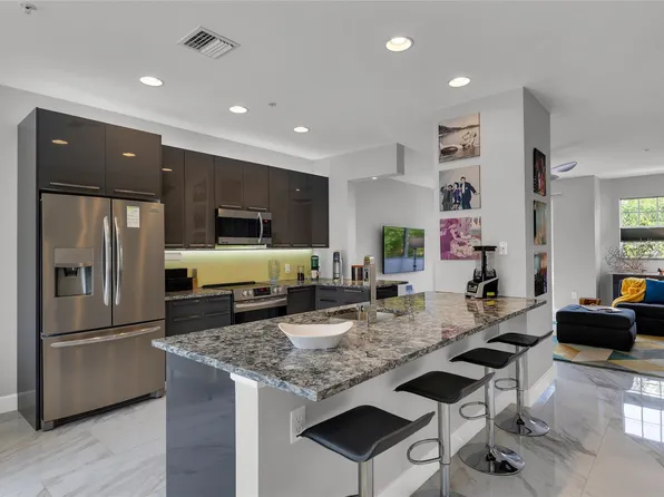 2725 NE 8th Avenue #102, Wilton Manors, FL 33334
