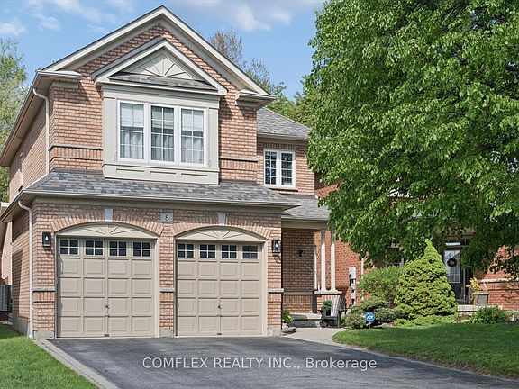 2nd image of 8 Inverary Ct