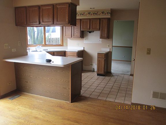 5th image of 121 Pheasant Dr