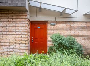 BWT - Brentwood Townhomes, Austin, TX 78756