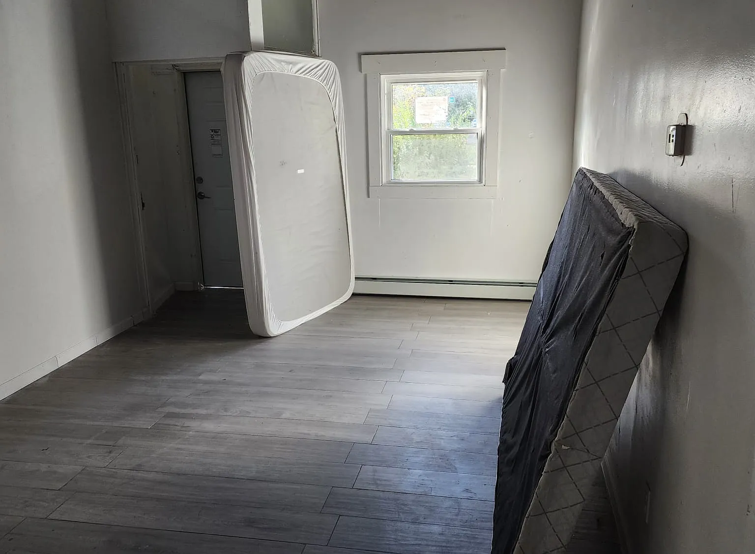 335 Parkridge Ave — Photo 2