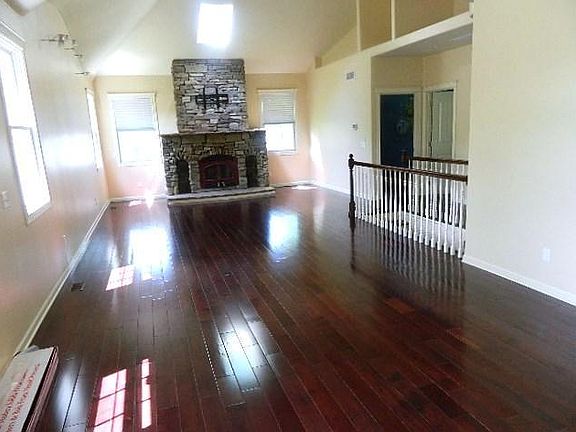 3rd image of 5503 Cape Ct