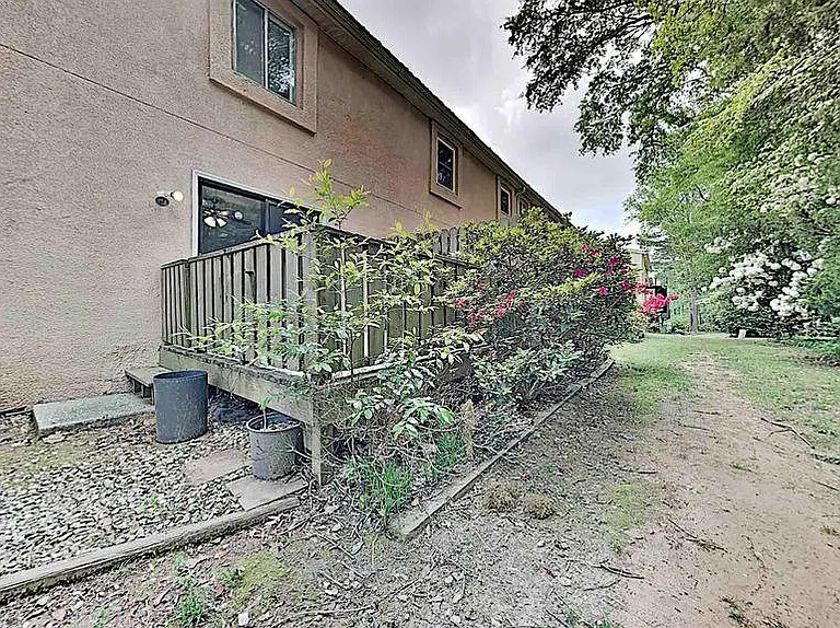 2400 Lawrenceville Hwy #D — Photo 13