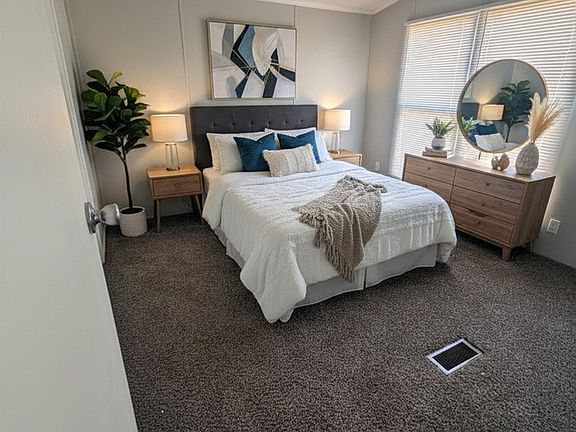 2nd image of 605 N 20th St Space 34