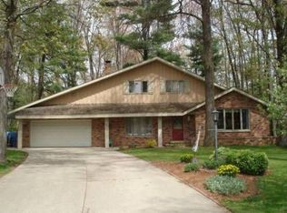 125 Forest Hill Ct, Shawano, WI 54166