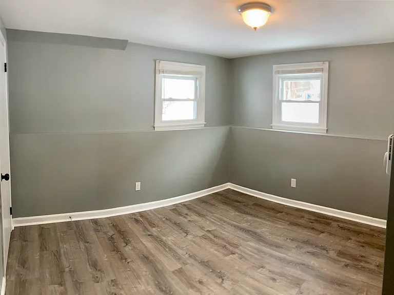 54 Muir Ave — Photo 24