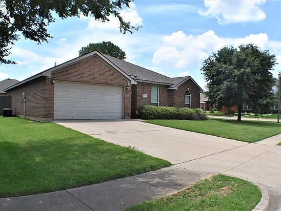 4th image of 1328 Lake Shore Dr