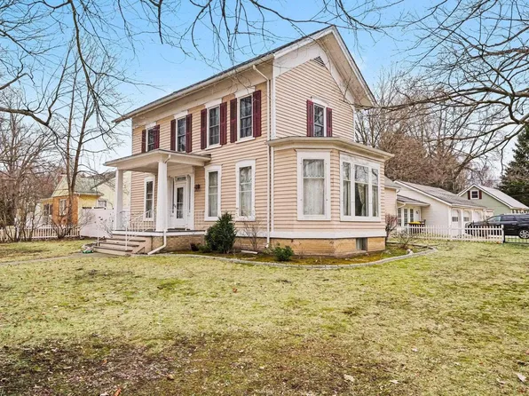 404 E Saginaw St, Saint Louis, MI 48880