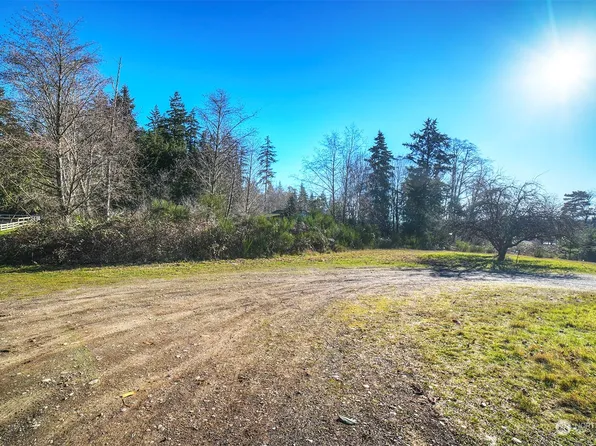 26636 Lindvog Road NE, Kingston, WA 98346