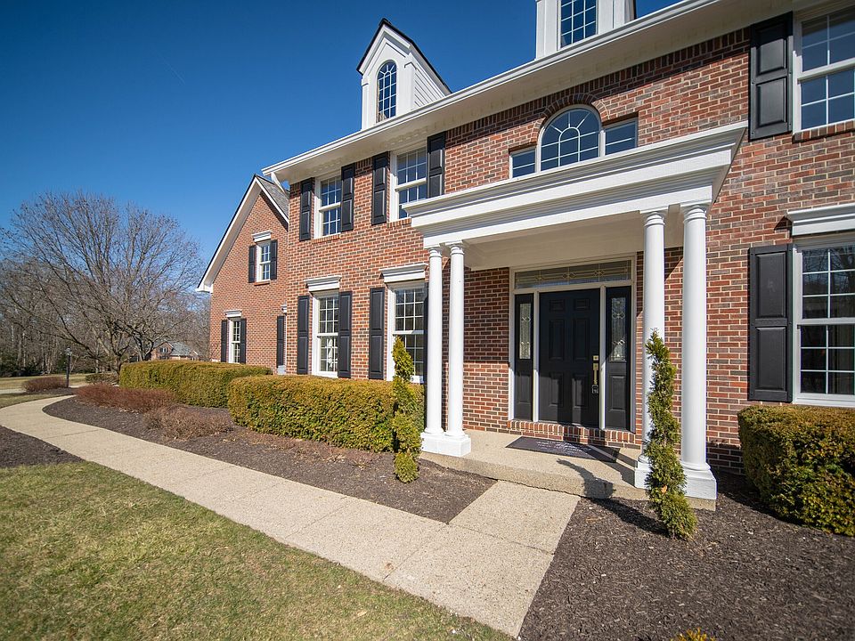 10120 Fox Trce, Zionsville, IN 46077 | Zillow