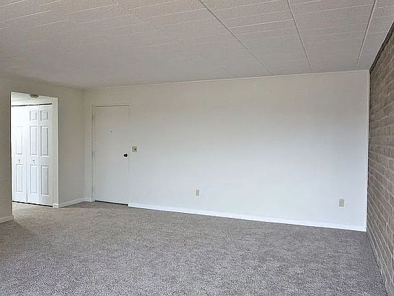 2nd image of 227 S Home Ave APT 702