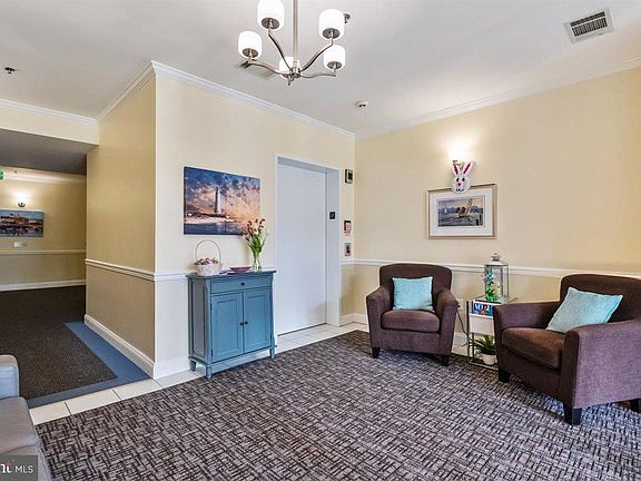 5th image of 805 Coxswain Way Unit 301