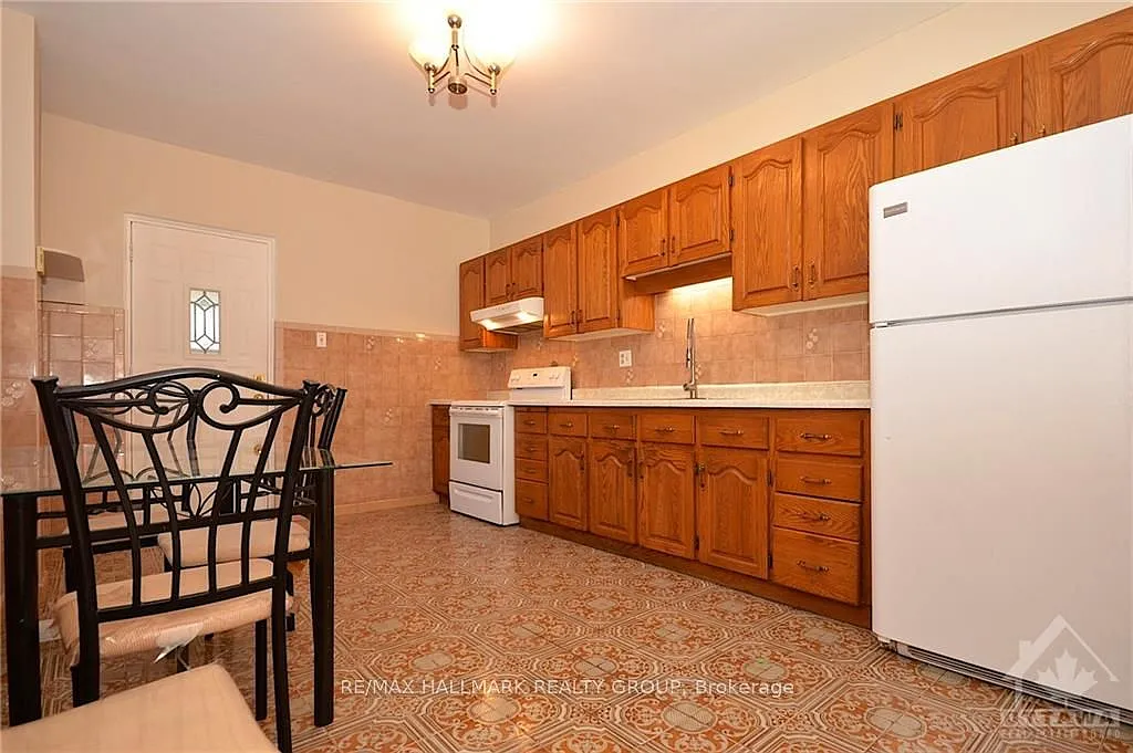 3 bed, $2,500 — Photo 4