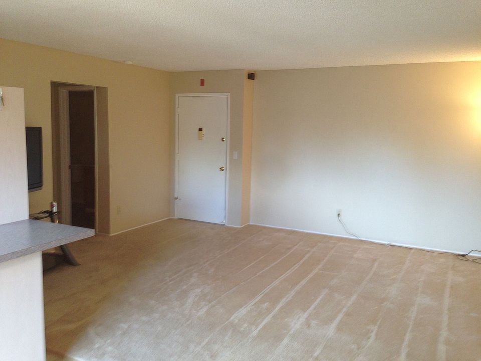 1st image of 7855 Cowles Mountain Ct Unit 13