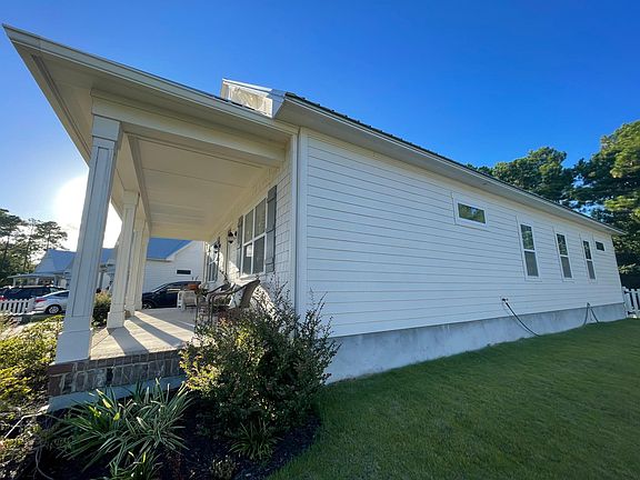 4th image of 1900 Springwood Dr