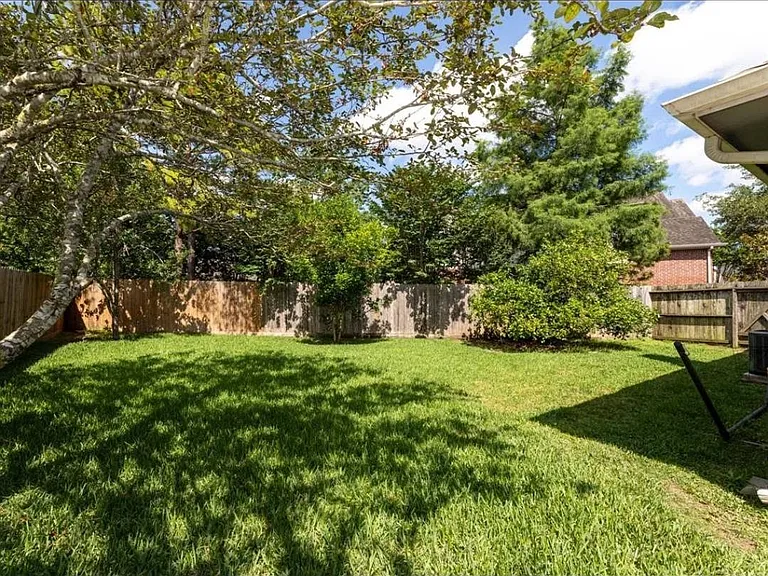 16906 Sandy Reef Ct — Photo 25
