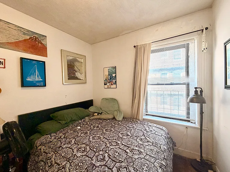 206 Hanover St #8 — Photo 11